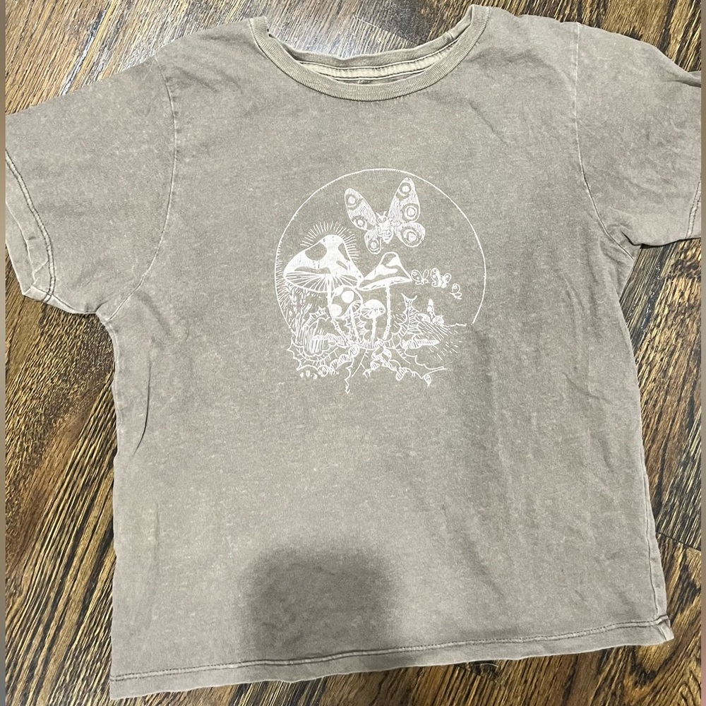 Golden Hour Mushroom Butterfly Graphic Baby Tee Size S